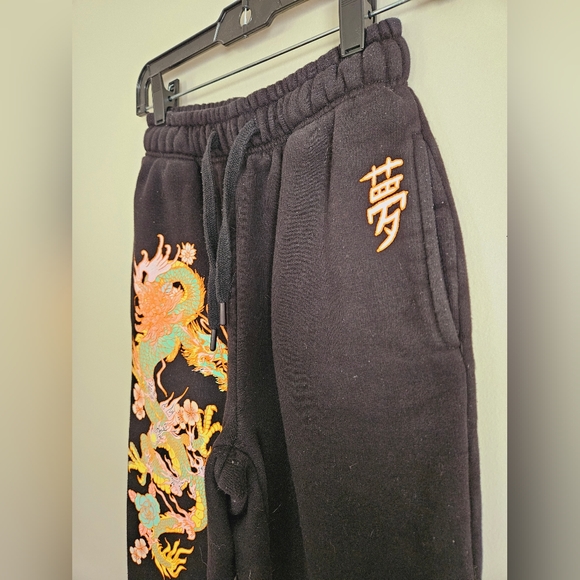 Bershka Dragon Sweatpants Black Asian Flower Design "Eternal Return" Size Small - Picture 5 of 14